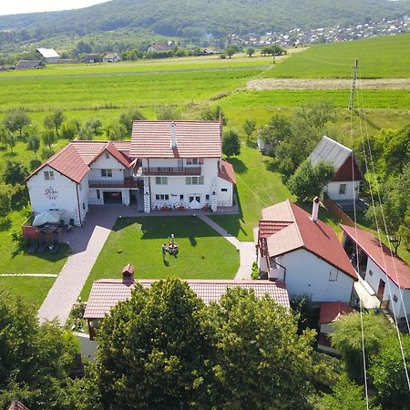 Casuta Cu Flori Hotel Vilcele  Екстериор снимка